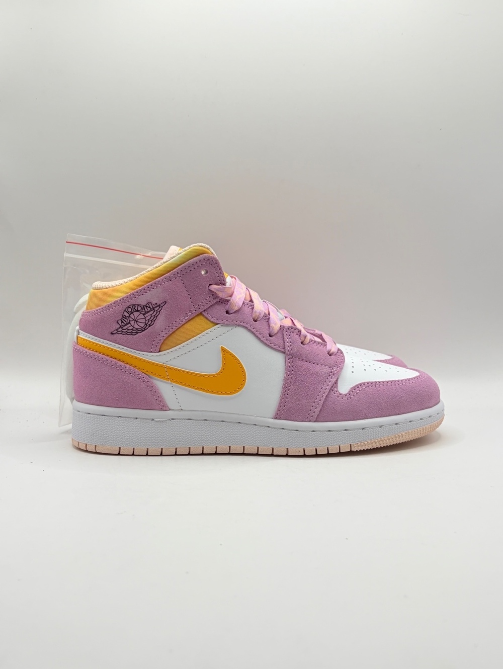 Air Jordan 1 Mid SE GS Light Arctic Pink & University Gold 4.5 Y/ 6 Womens